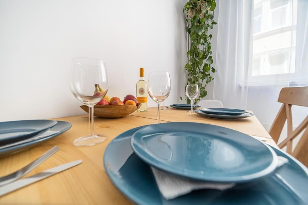 Bohohome 2 Next To The Main Street 소피아 외부 사진